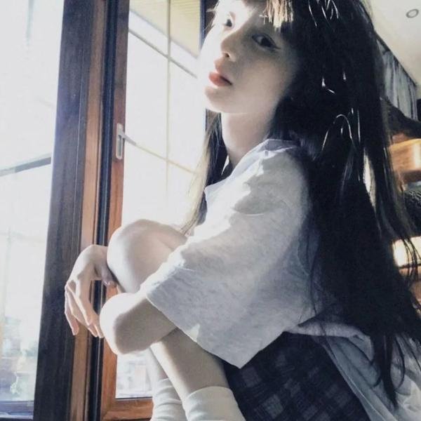 骇故事之女舍惊魂